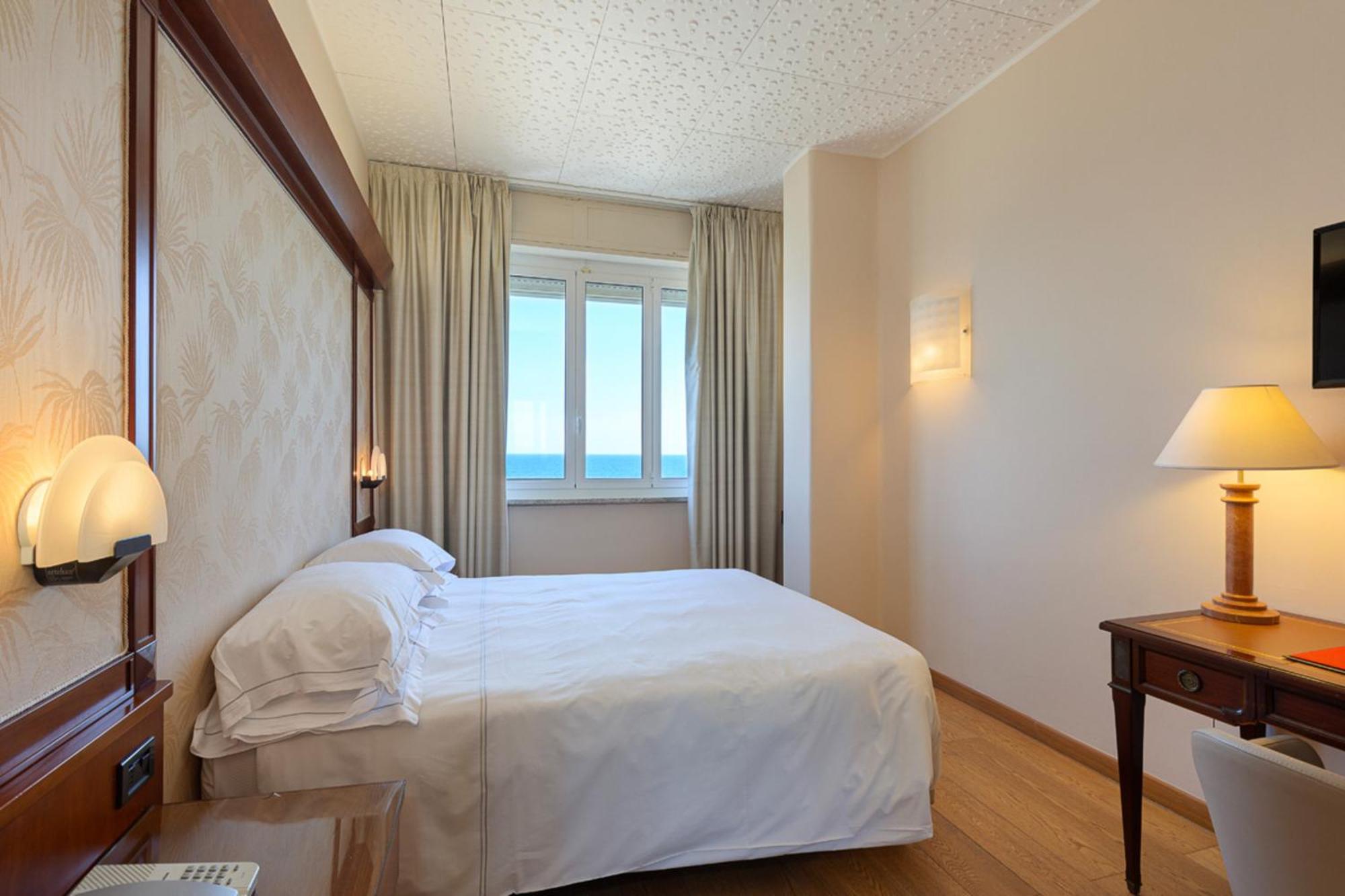Grand Hotel Mediterranee Αλάσιο Εξωτερικό φωτογραφία