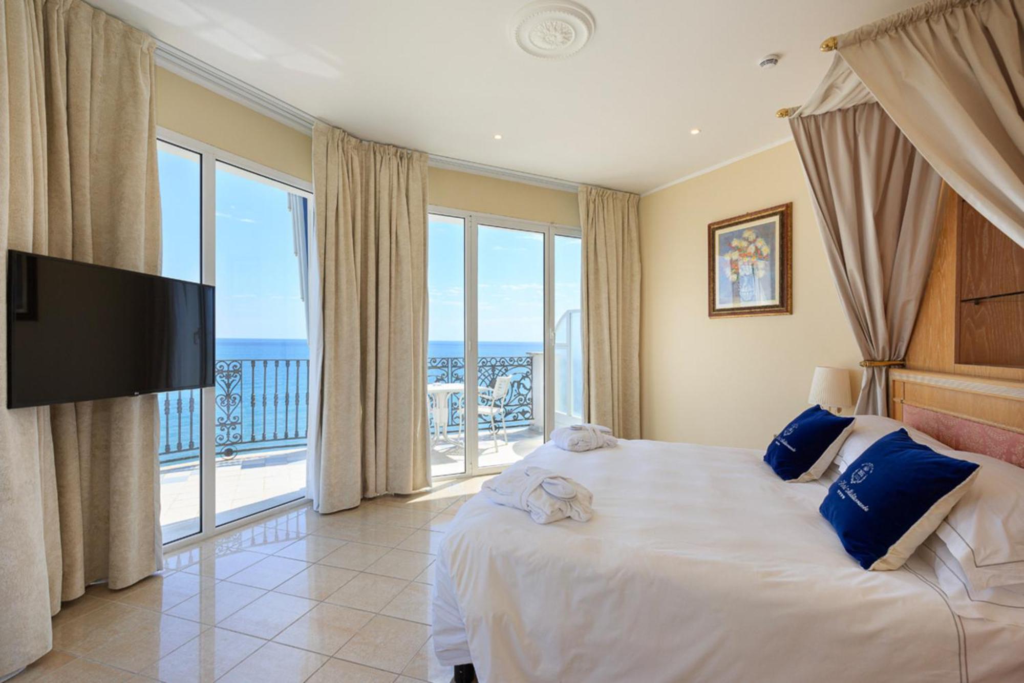 Grand Hotel Mediterranee Αλάσιο Εξωτερικό φωτογραφία