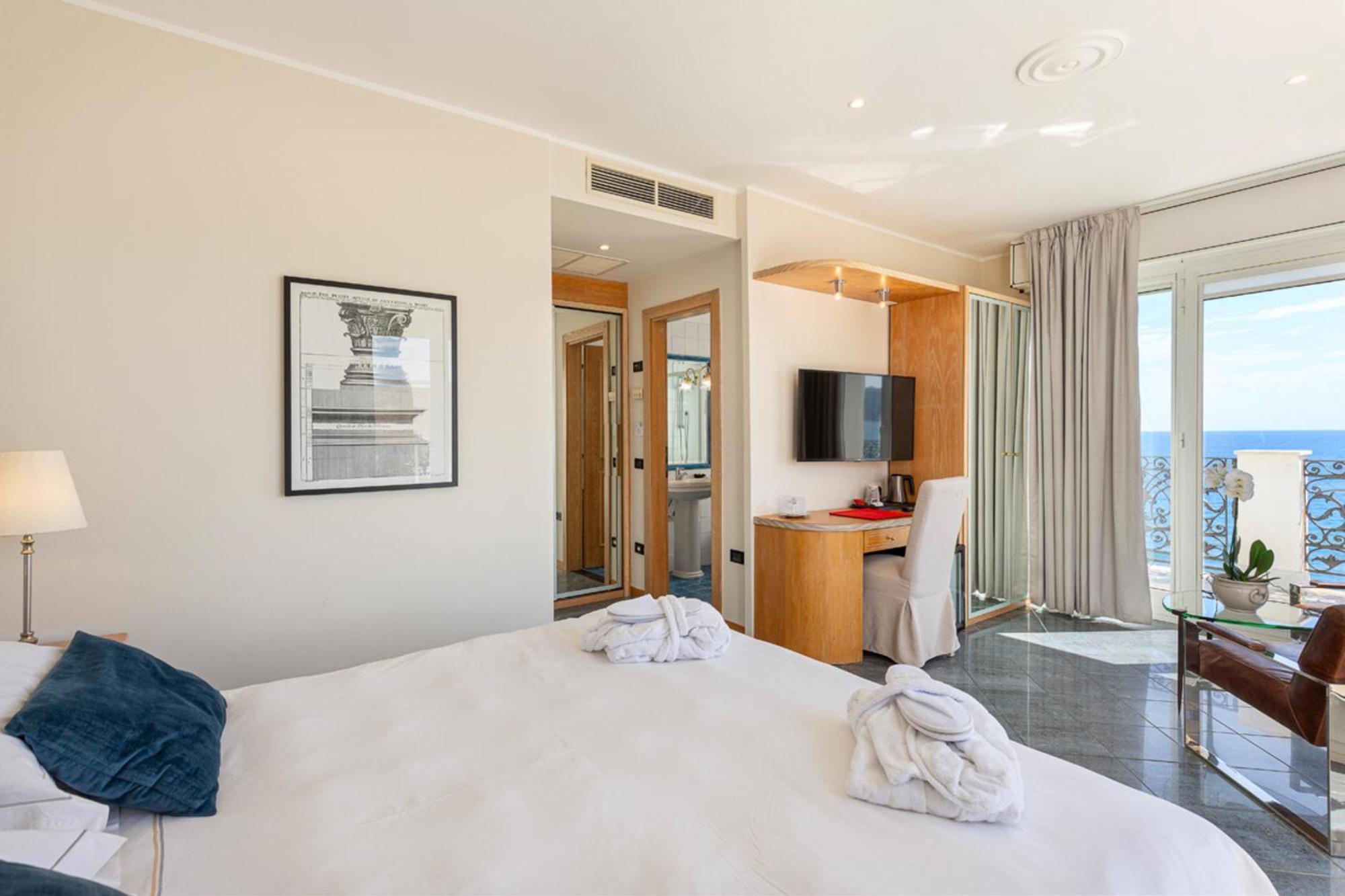 Grand Hotel Mediterranee Αλάσιο Εξωτερικό φωτογραφία